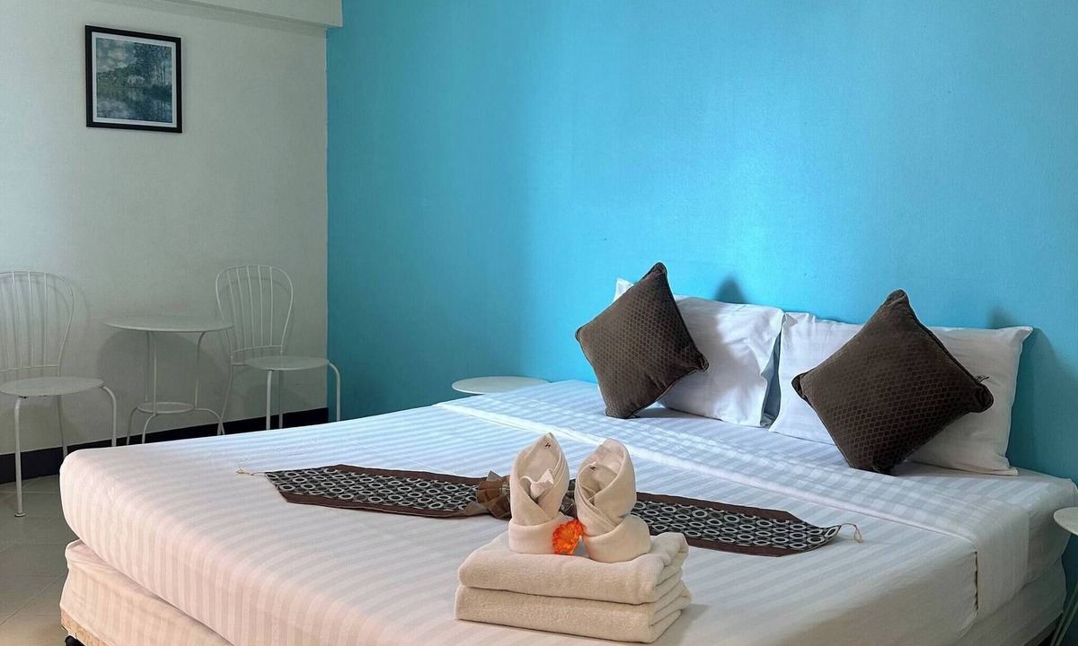 Thanon Phaya Thai House | Room-private Apartment in City Center an
