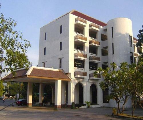 Khlong Kra Saeng Hotel | Royal Diamond Hotel