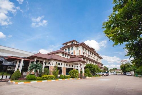 Nong Khai Hotel | Royal Nakhara Hotel and Convention Centre