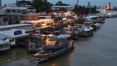 Residence Bang Phli | Phra Borom Maha Ratchawang