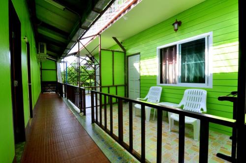 Ko Phi Phi Hostel | Sand Sea House