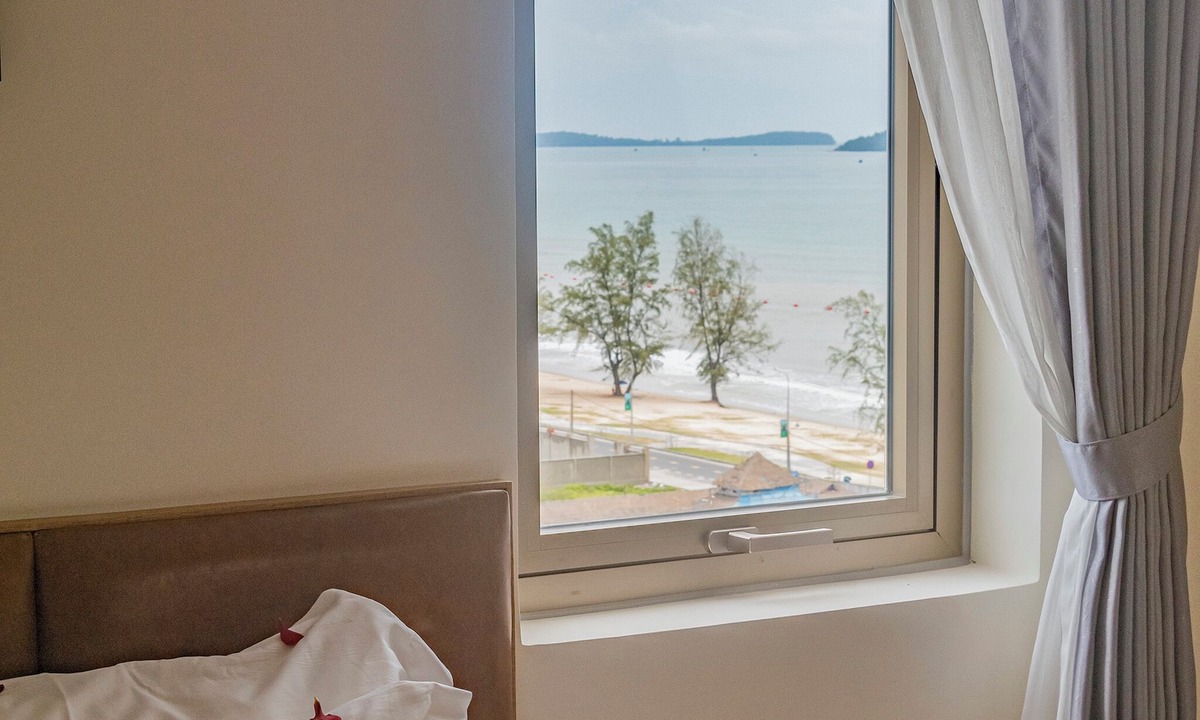 Mittakpheap Hotel | Sea Breeze Hotel & Villa
