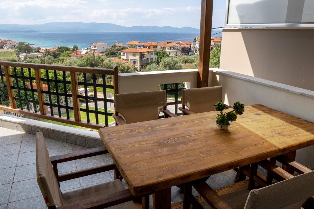 Nea Rodha Apartment | Sea View Apartment Grek Nea 4