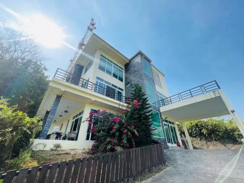 Ko Chang Villa | Sea View Luxury Mansion, Pool & Jacuzzi - Koh Chang