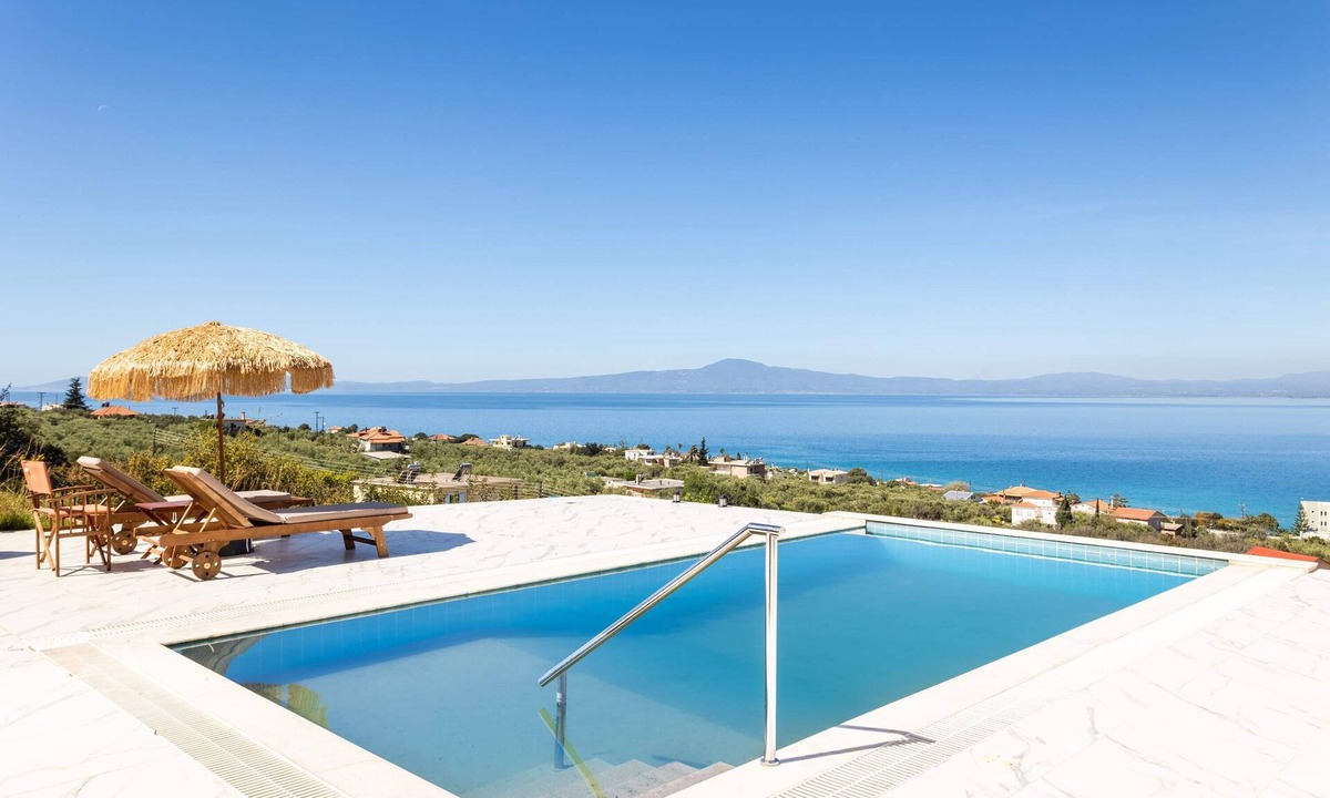 Diasella Apartment | Seaview Haven with Pool by the beach
