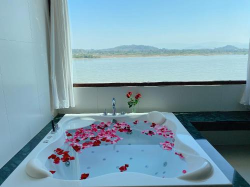 Chiang Saen Hotel | Siam Triangle Hotel Chiang Sean