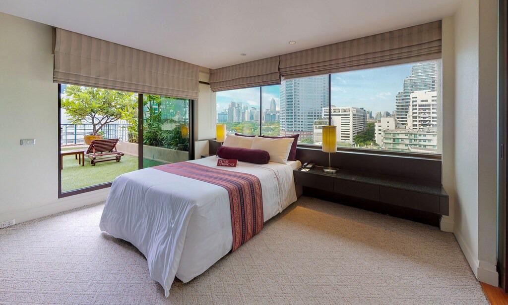 Embassy District Apartment | Siri Sathorn Apartment - 1006