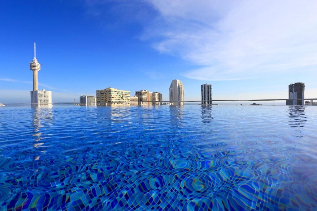 Pratumnak Hill Hotel | Sirin Exclusive Hotel and Residence