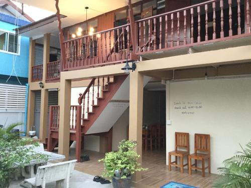Lumphli Bed & Breakfast | Siriwal Guesthouse