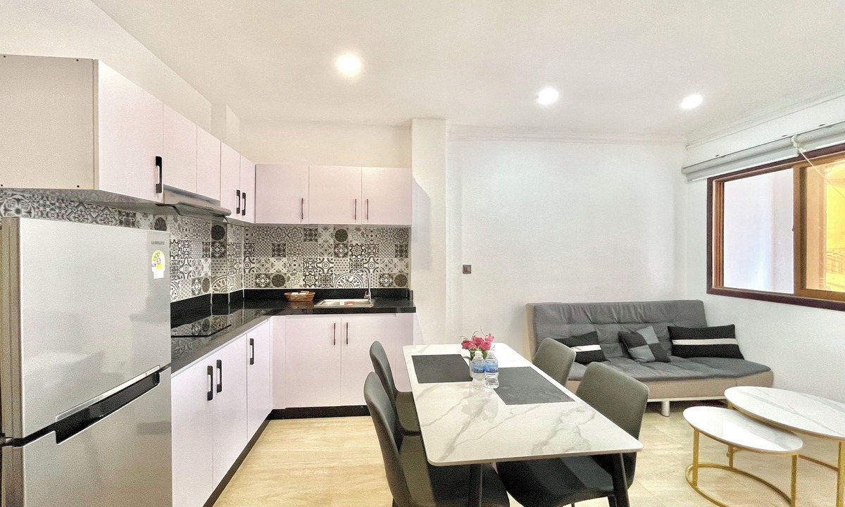 Daun Penh House | SKY Residence - 50m to Museum and Riverside