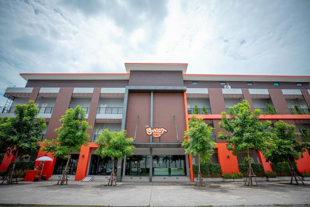 Sam Wa Tawan Ok Hotel | Smart Hotel