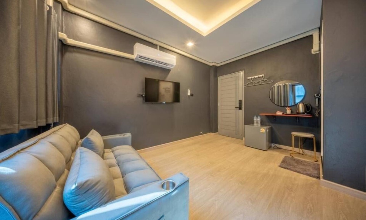 Don Muang Hotel | Space Station Hostel
