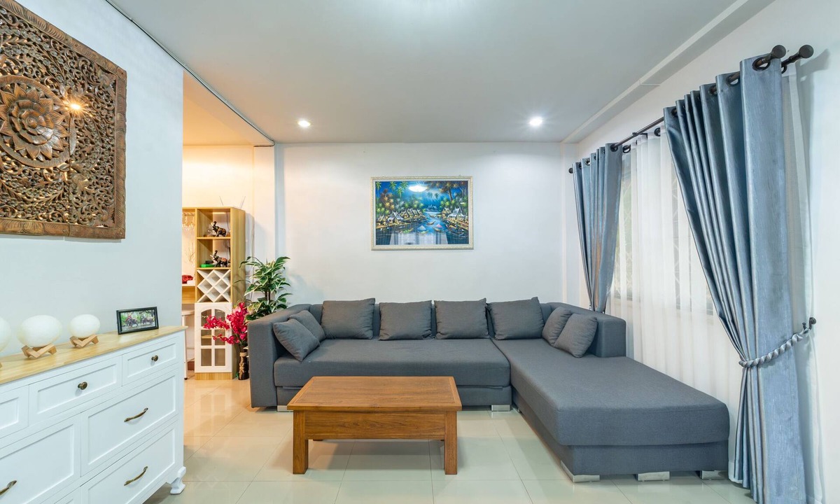 Wua Lai House | Spacious 3BR Private House Near Old City Near Night Bazaar