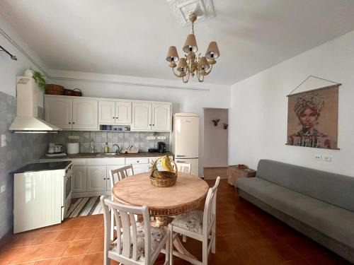 Naxos Town Apartment | spiretas home 2