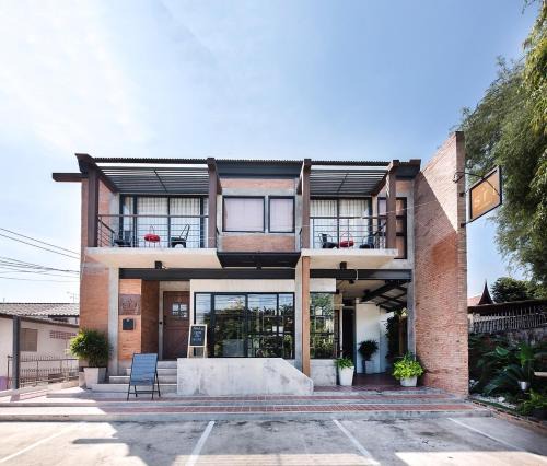 Ayutthaya Hostel | Sri Ayutthaya