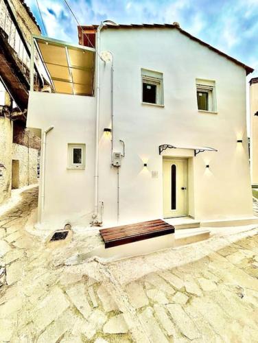 Gythio Apartment | Statha’s Home