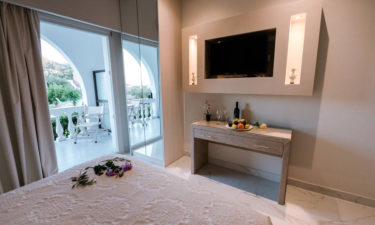 Messonghi House | Stefanos Resort