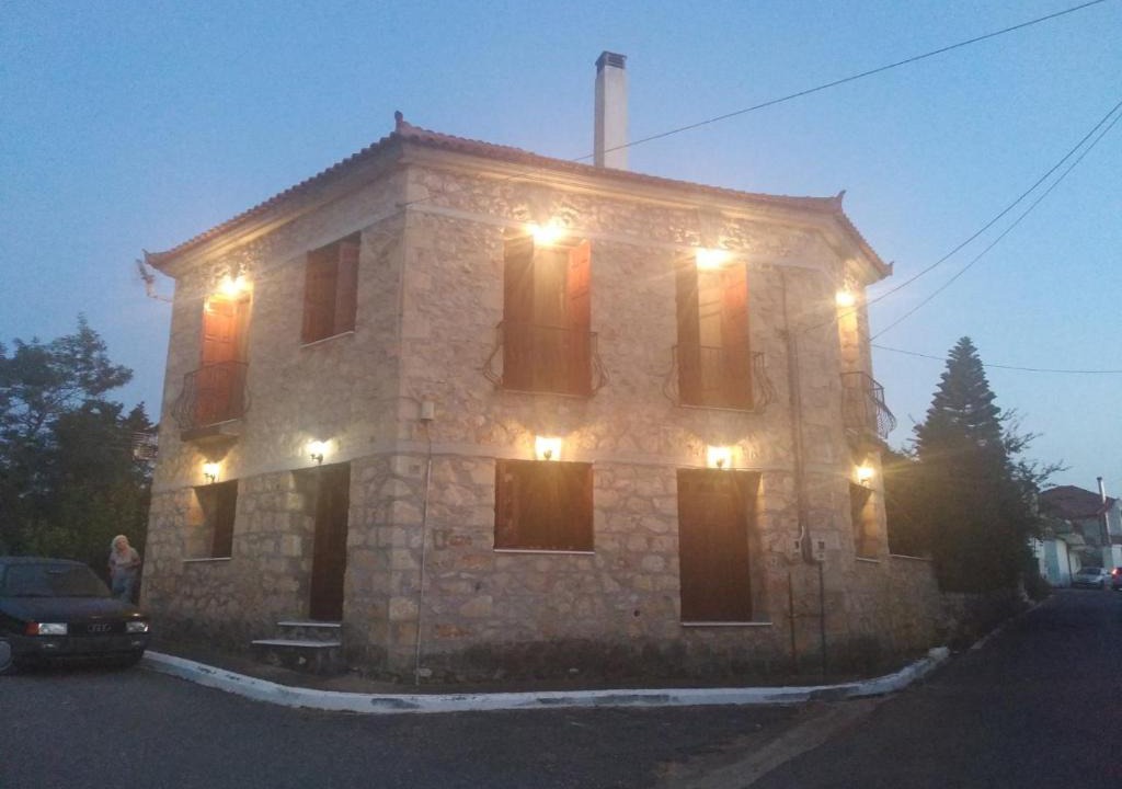 Agrilos House | Stone house