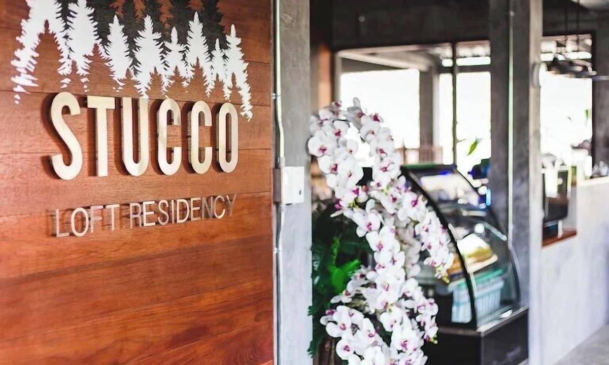 Chang Phueak Hotel | stucco loft residency
