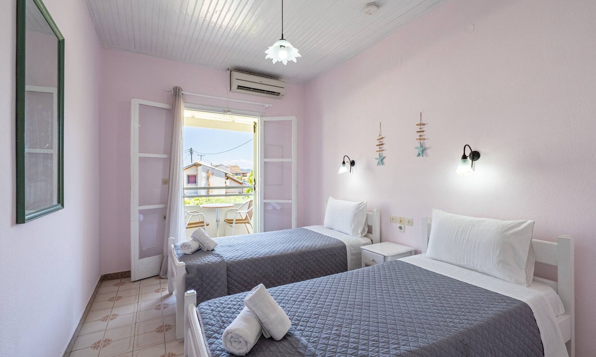Roda Apartment | Studio 'Alexandros Studios 2' with Shared Pool, Wi-Fi and Air Conditioning