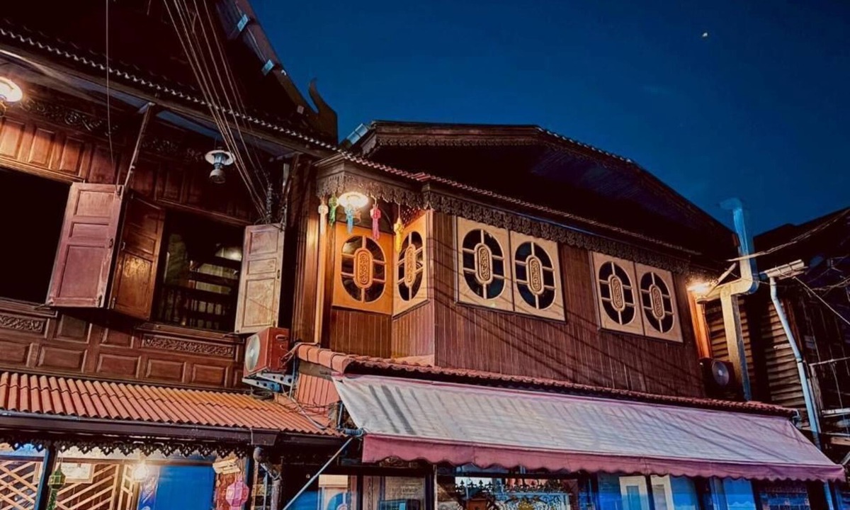 Yan Nawa House | Sukhum Ban Songthai
