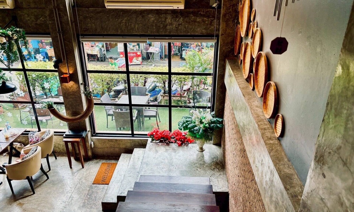 Samsen Nai House | Sukhum Victorymonument-Ari