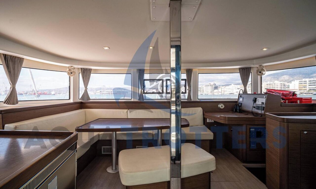 Skiathos Boat Rental | Sun-Kissed Sailing Adventure in Islas Esporadas