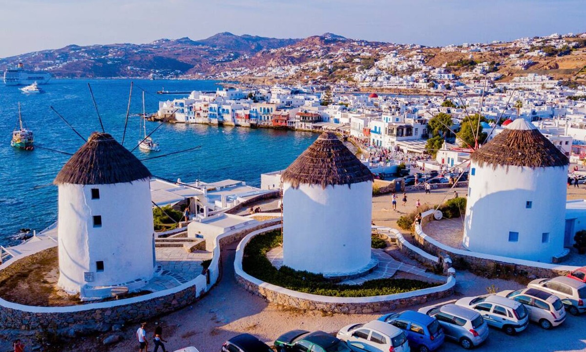 Tourlos Boat Rental | Sun-Kissed Sailing Adventure in Islas Cícladas, Mykonos