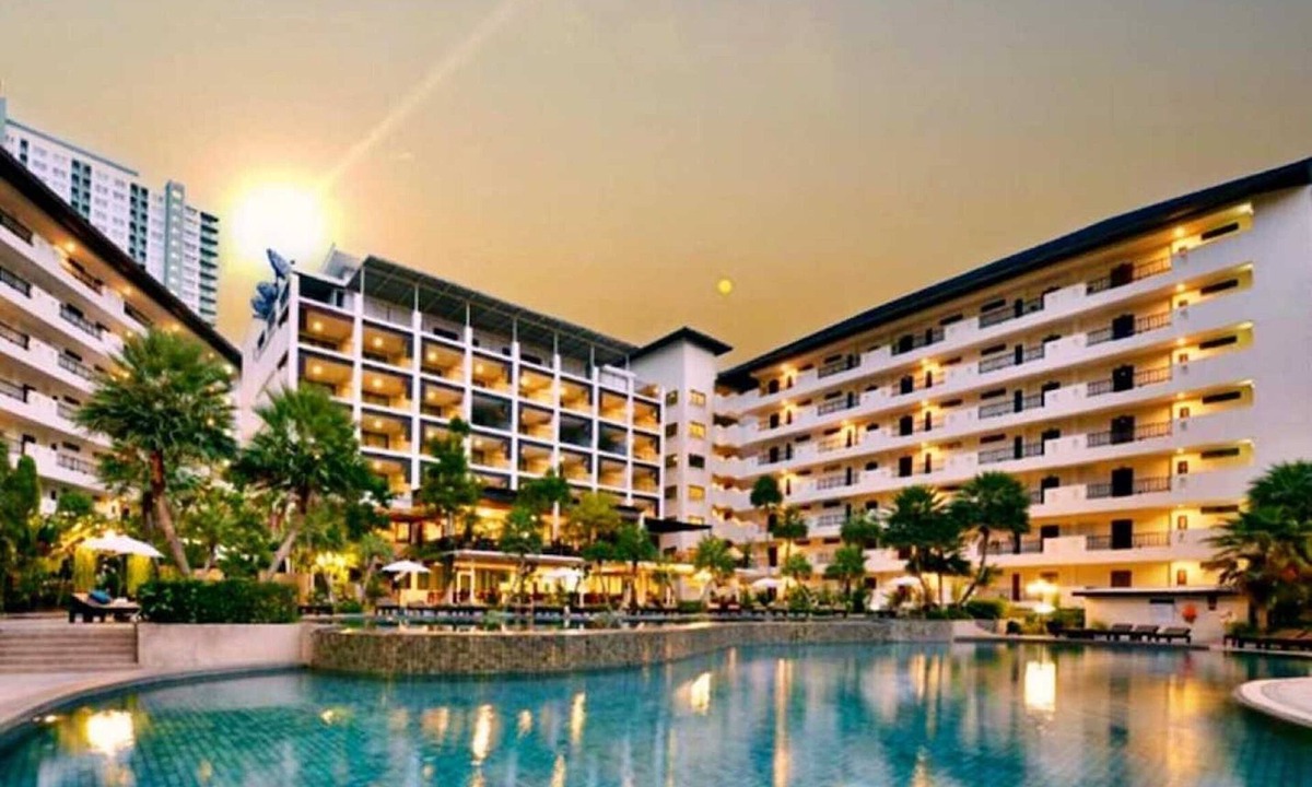 North Pattaya Hotel | Sunday Wongamat Privacy Pattaya
