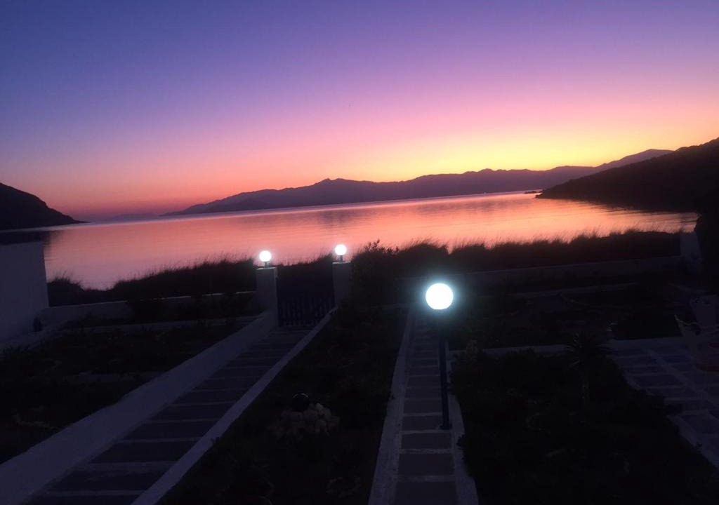 Molos Apartment | Sunrise view house