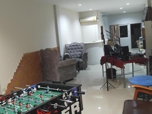 Nong Prue Bed & Breakfast | Sunset Groove Cafe