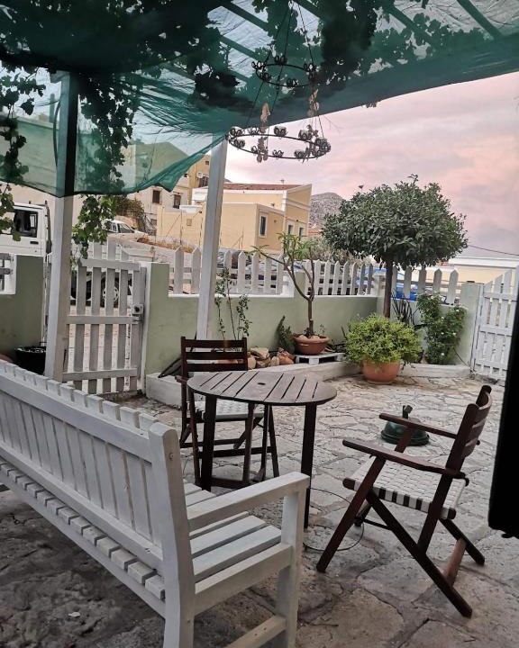 Pedi Apartment | Symi George House