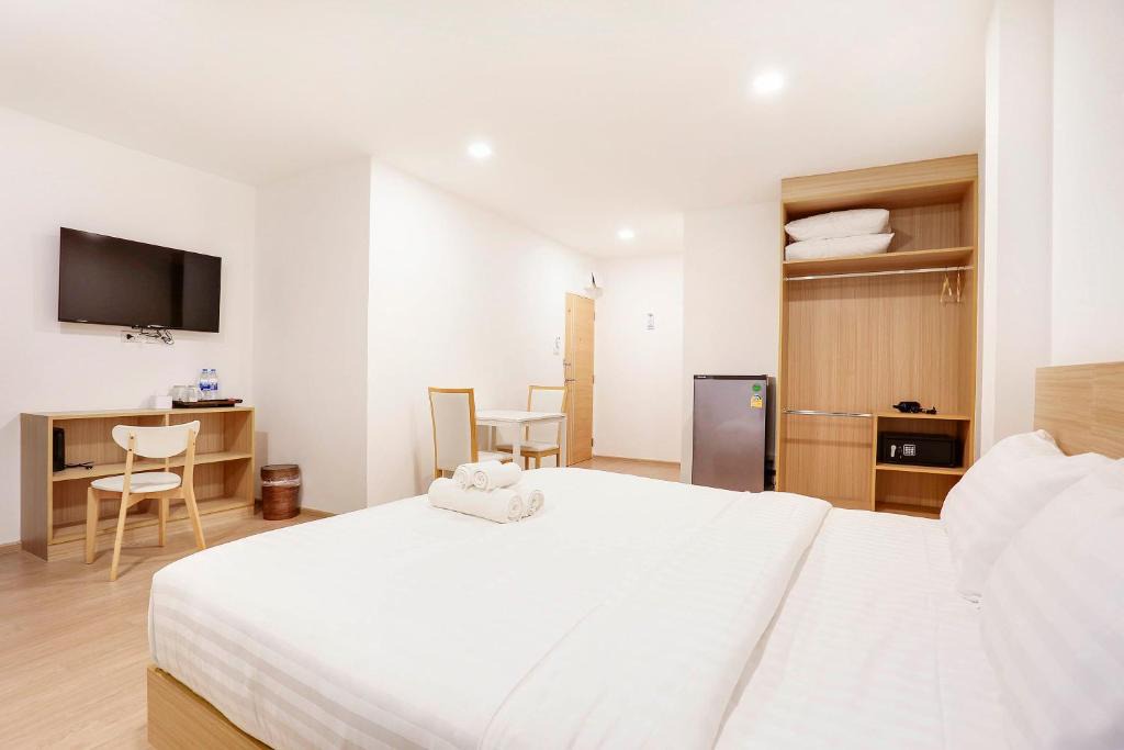 Bang Na Hotel | TAKKA Hotel - Bangna
