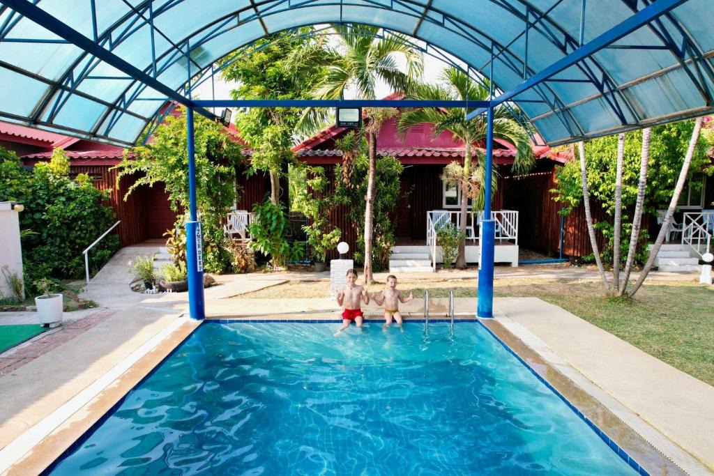 Kanchanaburi Resort | Thai Garden​ Resort​ Kanchanaburi​