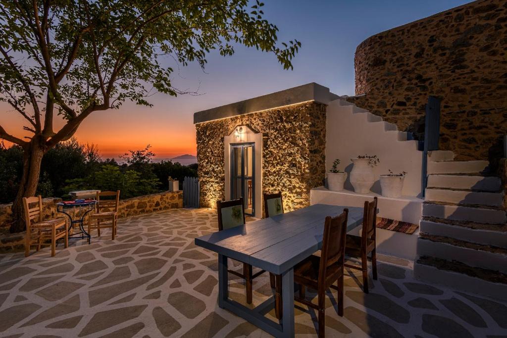 Zia Villa | The Aegean blue country house Old Milos