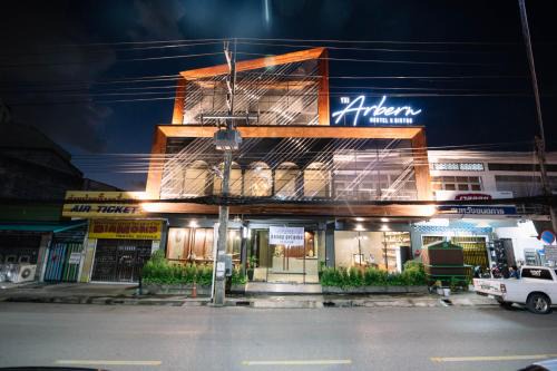 Talat Yai Hotel | The Arbern Hotel x Bistro - SHA Extra Plus