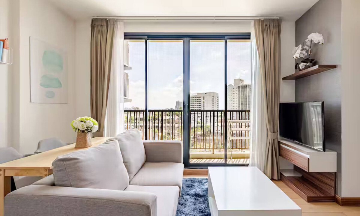 Chang Khlan Apartment | The Astra condo - Deluxe room