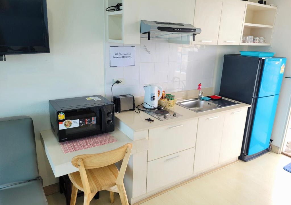 Ban Bang Saen Apartment | The Beach Bangsaen Condo 327-50
