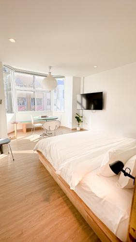 Phahonyothin Apartment | The companions house