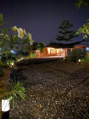 Lop Buri House | The Exclusive Baan Sub Lek 1 นอน 1 น้ำ สามารตั้งแคมปป์ได้