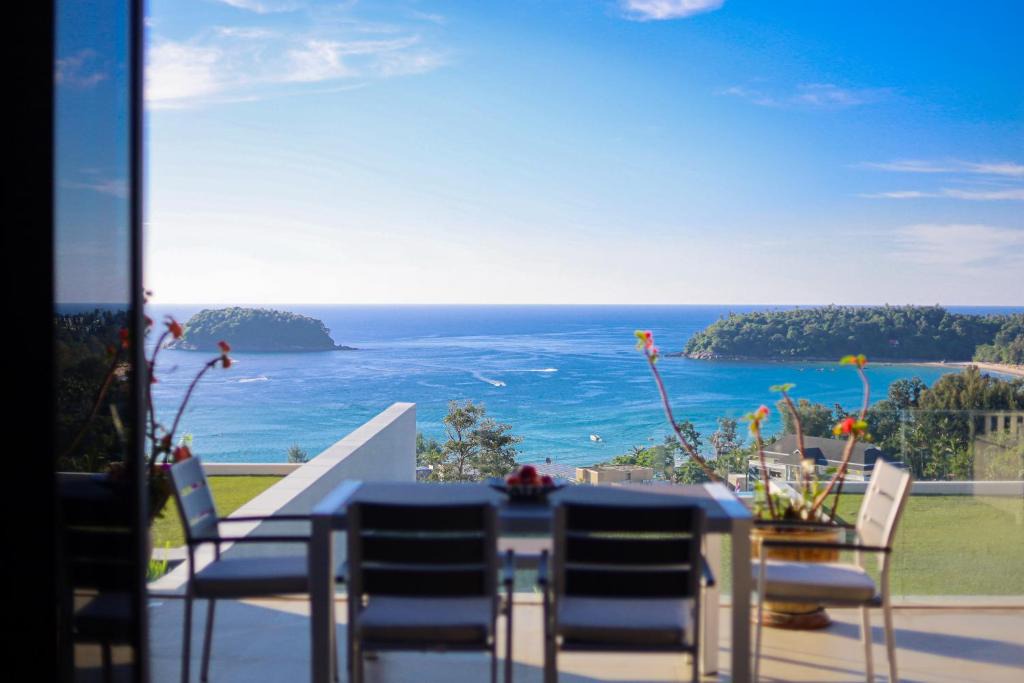Kata Apartment | The heights luxury sea view 2BR near Kata Beach