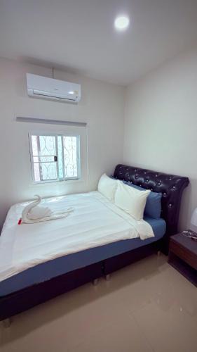 Chaloklum Apartment | The Little House