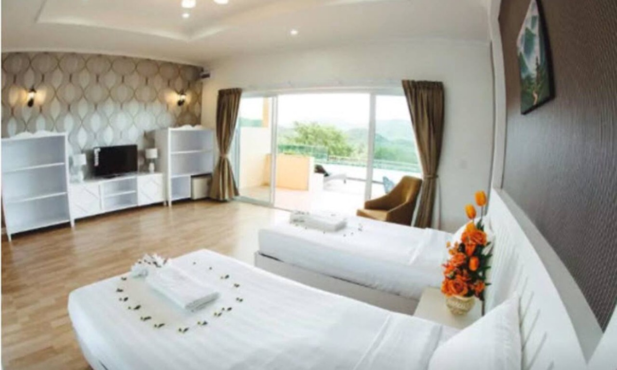 Suan Phueng Hotel | The Location