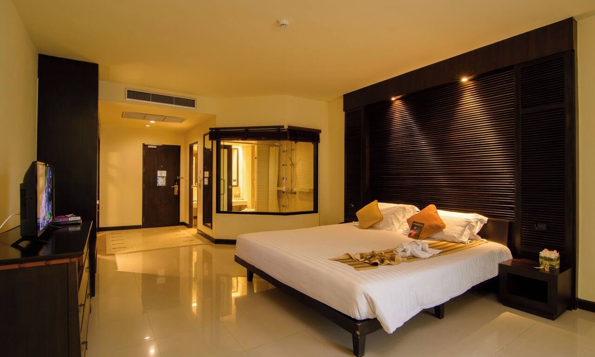 Pak Nam Hotel | The Nouveau Chumphon Beach Resort & Golf
