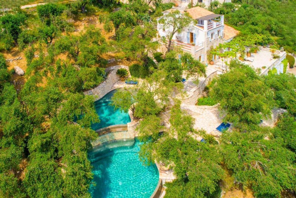 Kavalleraina Villa | The Olive Press Agni Bay