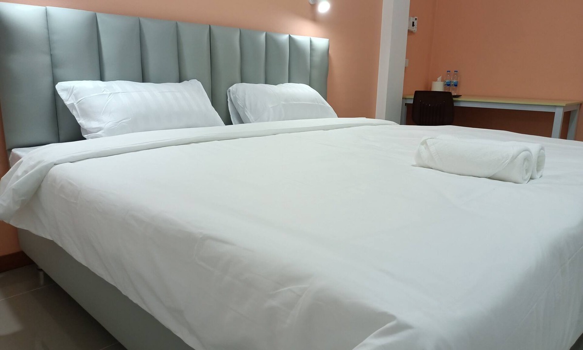 Phetchaburi Hotel | The Peachhotel