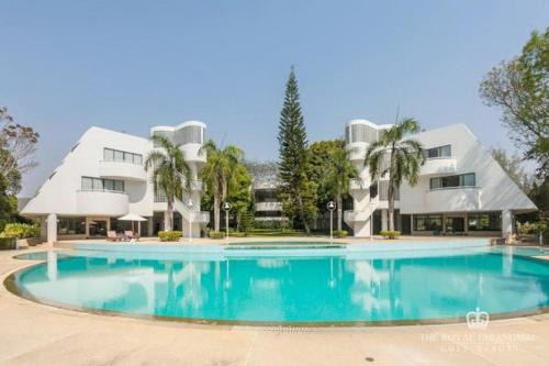 San Sai Resort | The Royal Chiang Mai Golf Resort