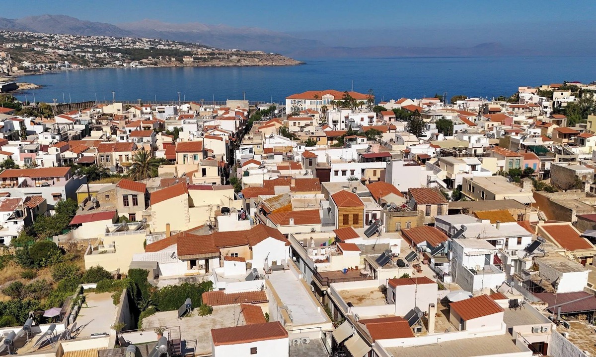 Old Town Rethymnon Apartment | The Storybook Maisonette