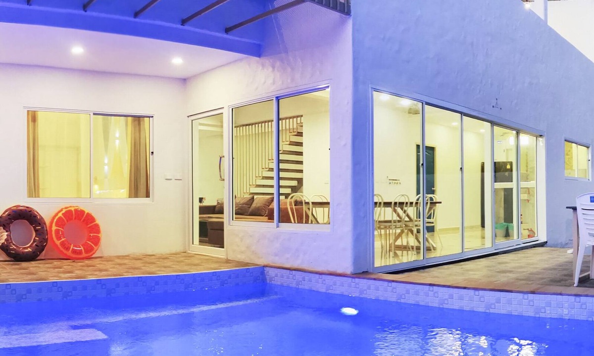 South Pattaya Villa | The villa seamlessly blends modern design, refined aesthetics and serene comfort