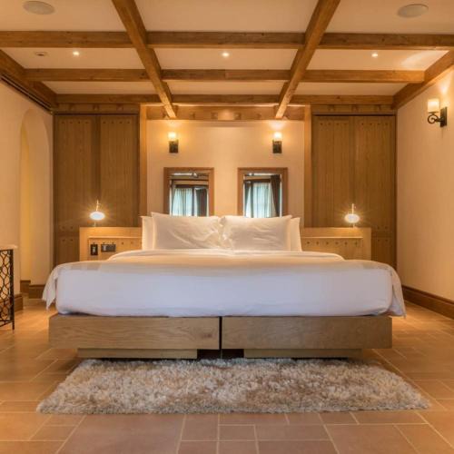 Pong Ta Long Hotel | Toscana Town Square Suites